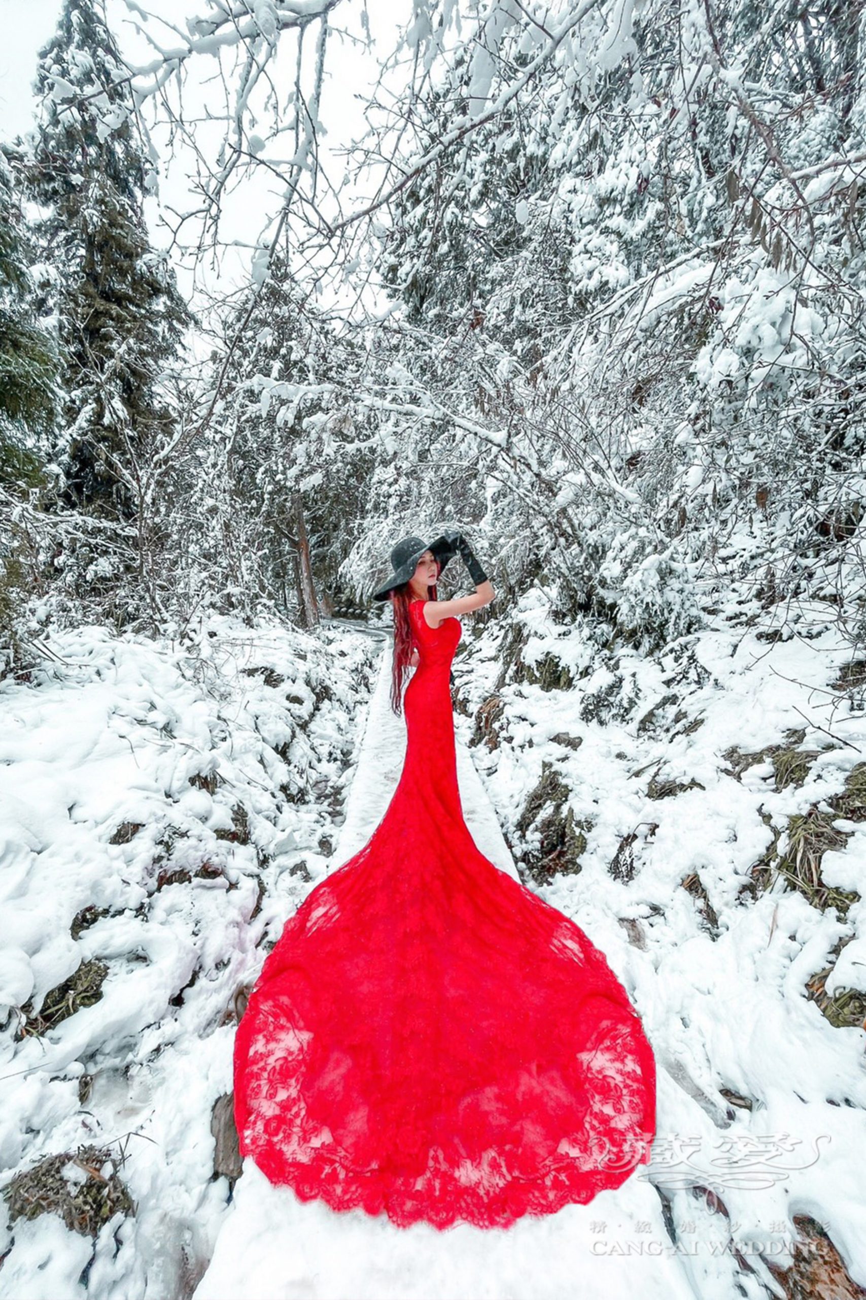 [國慶特輯] 紅、白、藍色系新款禮服發表！