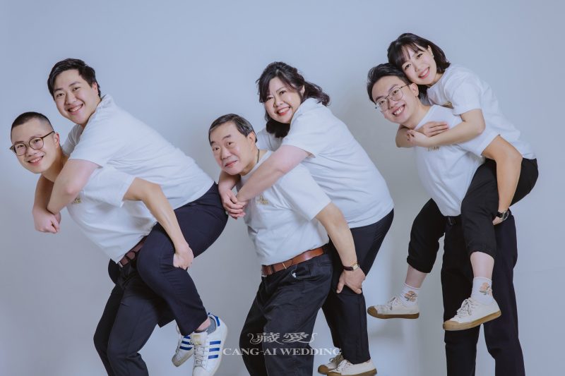 便服 主題 全家福 白T